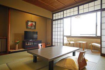 Choraku Ryokan Kobe Buitenkant foto