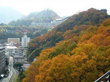 Choraku Ryokan Kobe Buitenkant foto