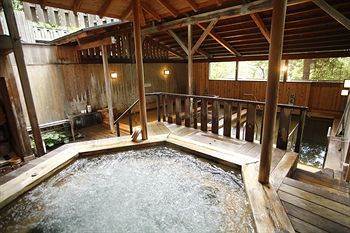Choraku Ryokan Kobe Buitenkant foto